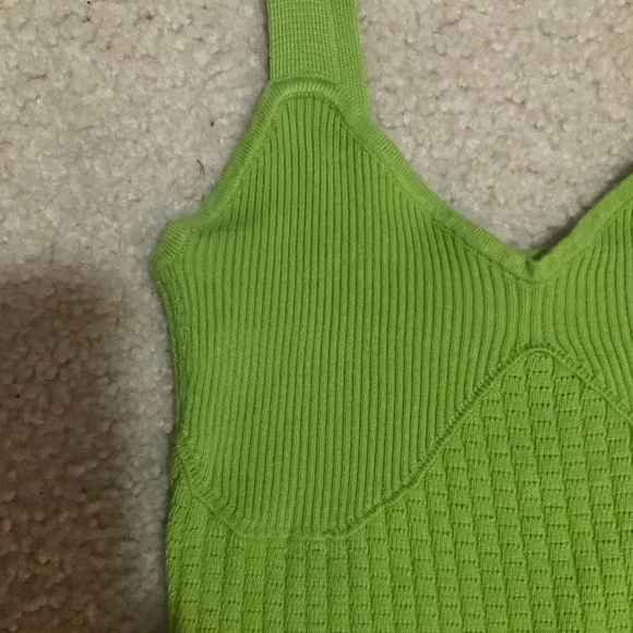 green knitted tank top - Picture 2 of 3